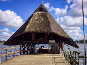 Der Hüde :: Dat Hüdenhus Fischerhof Krakow am See :: Müritzfischer